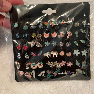 Set of 30 pierced earrings NIB